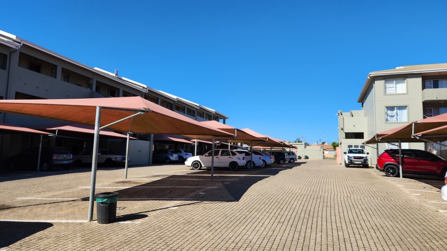 2 Bedroom Property for Sale in Heiderand Western Cape